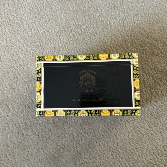 Wooden Mancanudo Cigar Box - Picture 7 of 8